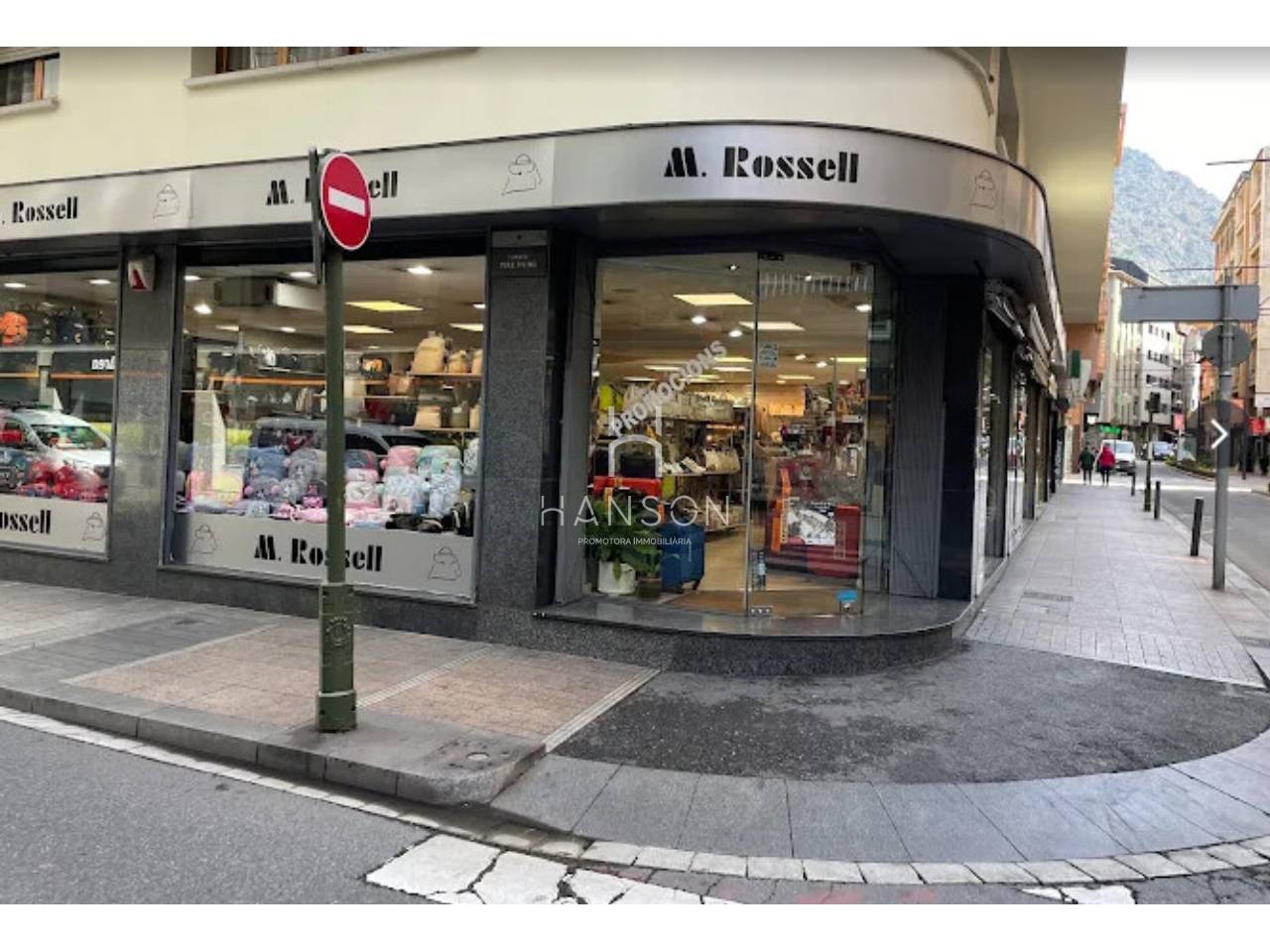 Local en lloguer al costat de Andorra2000