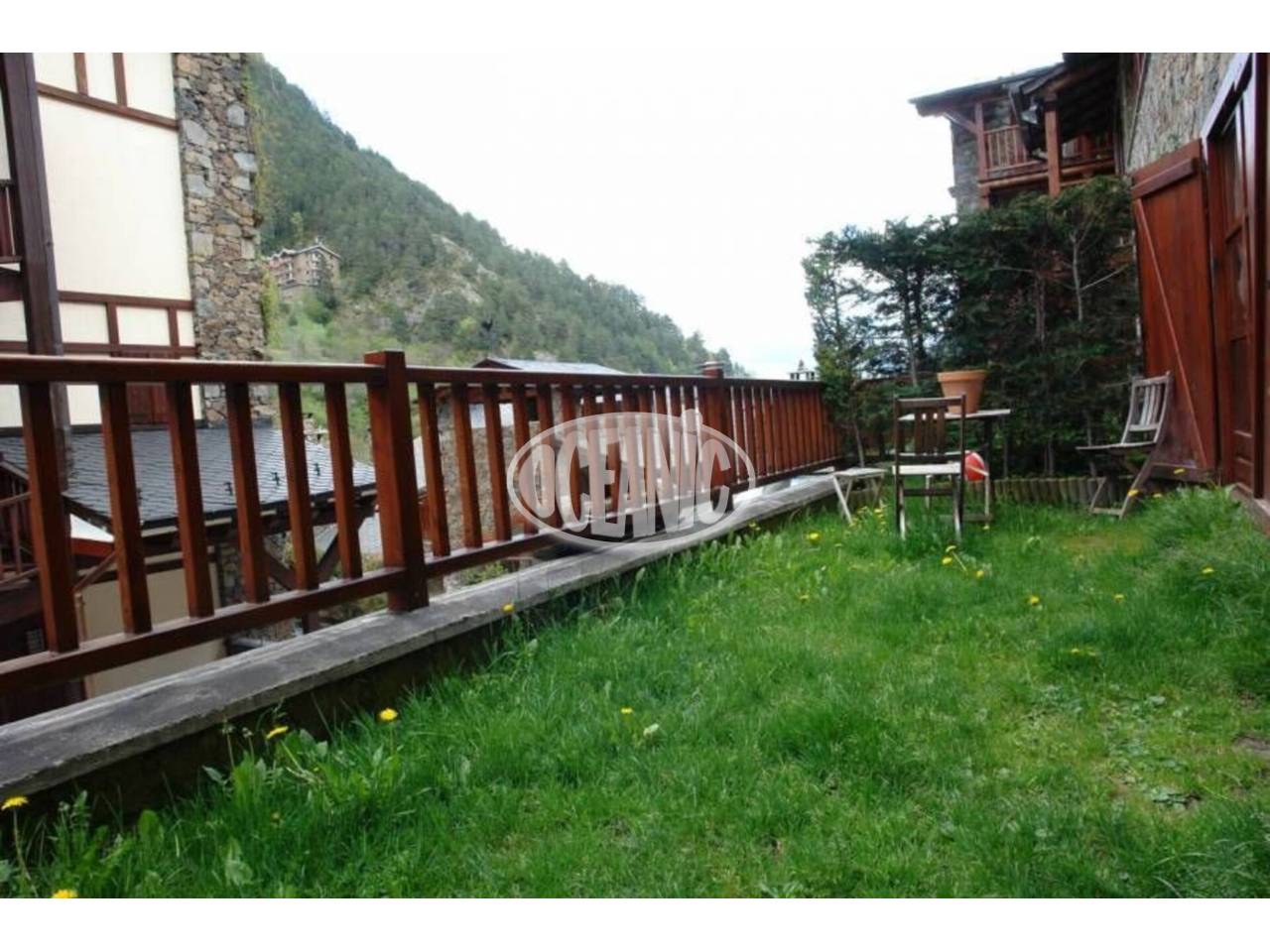 Casa adosada en venda en Arinsal