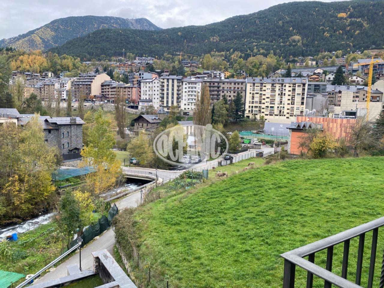 Amplio piso de 5 habitaciones con vistas impresionantes en La Massana