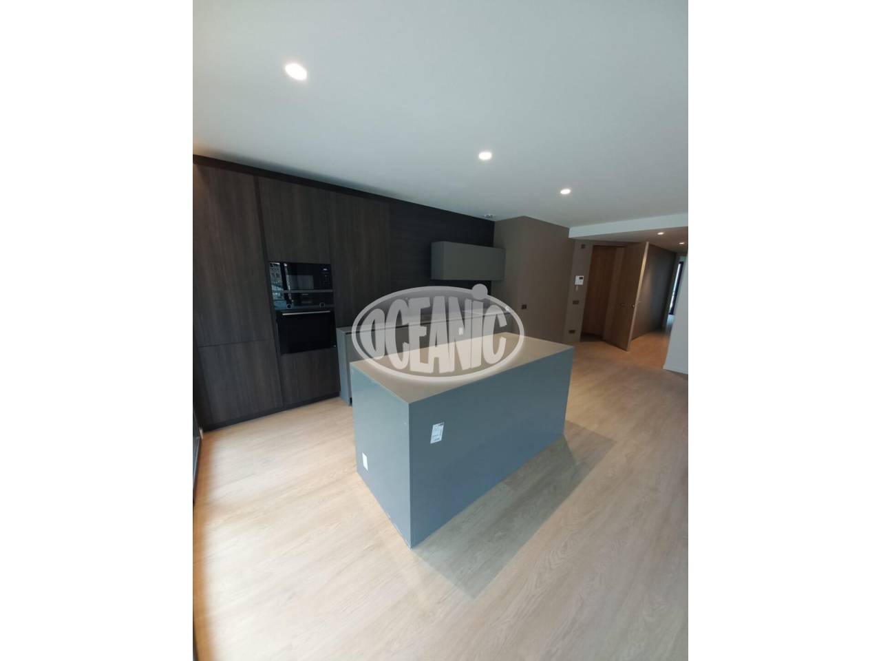 Pis nou de 140 m² a l'Edifici White Angel amb una zona de jardí privat de 20 m².