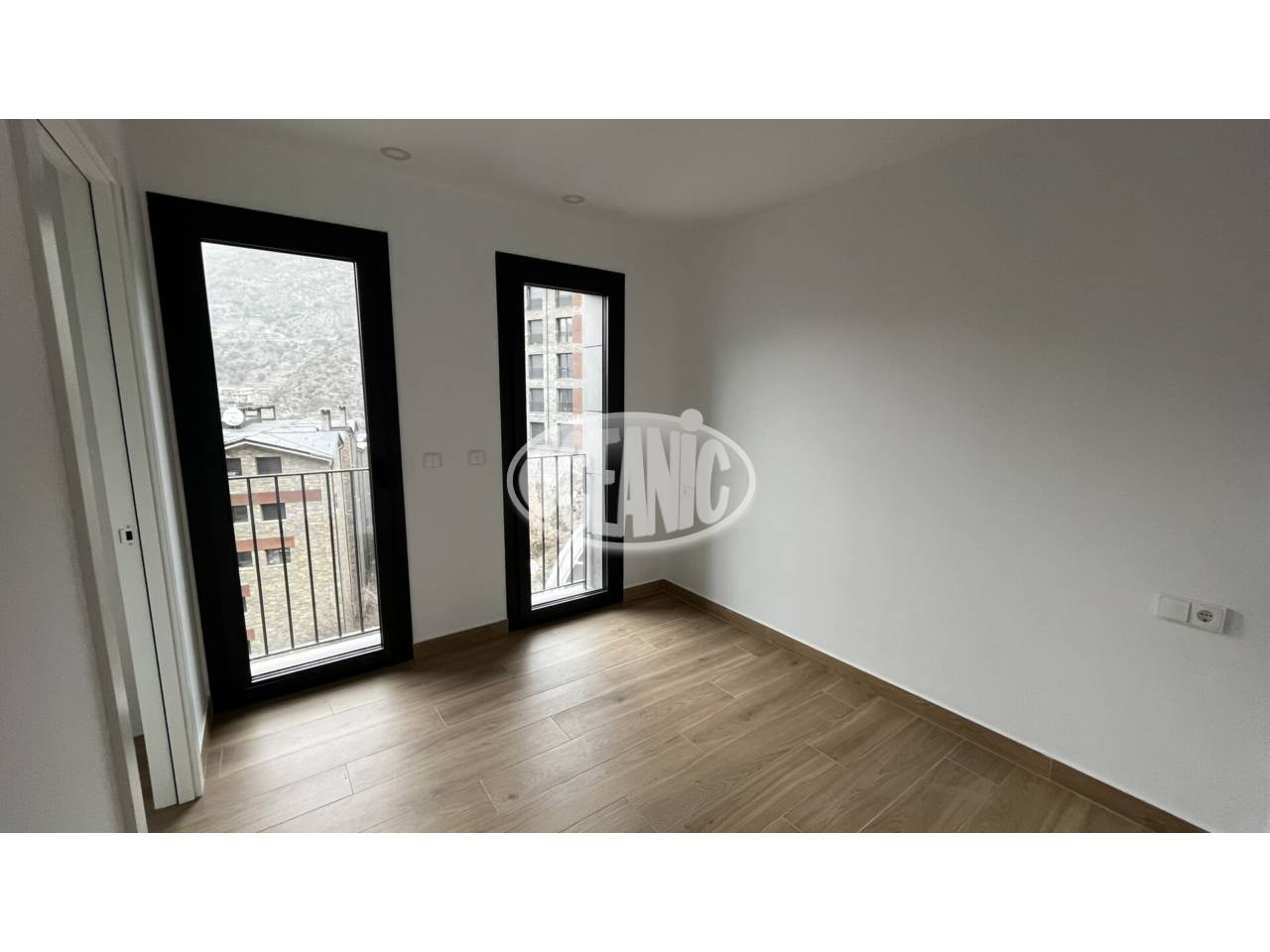 Pis en venda a Engolasters