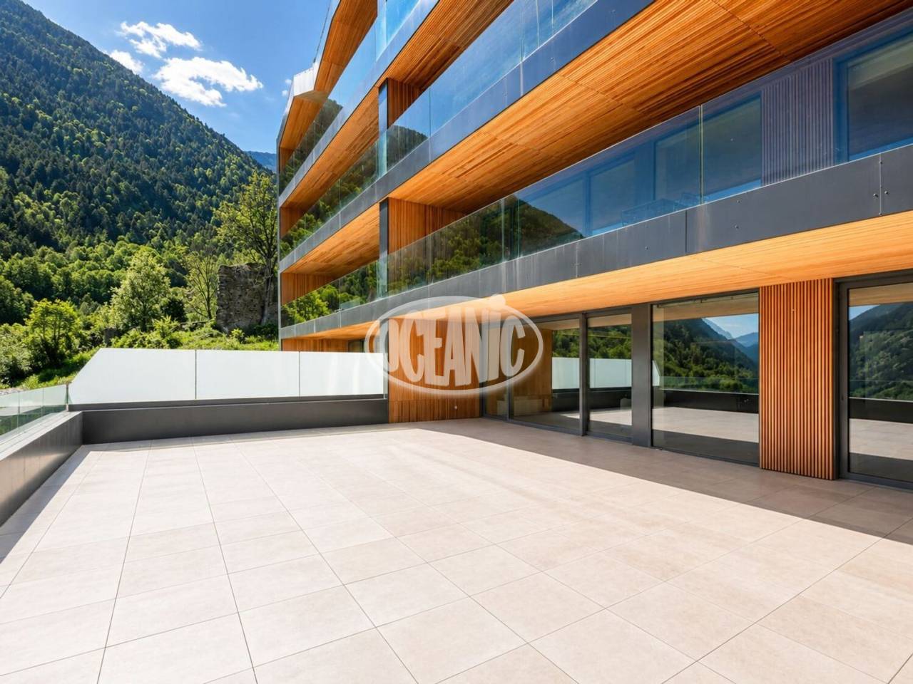 Exclusiva Planta Baixa de Luxe a Ordino – El Serrat