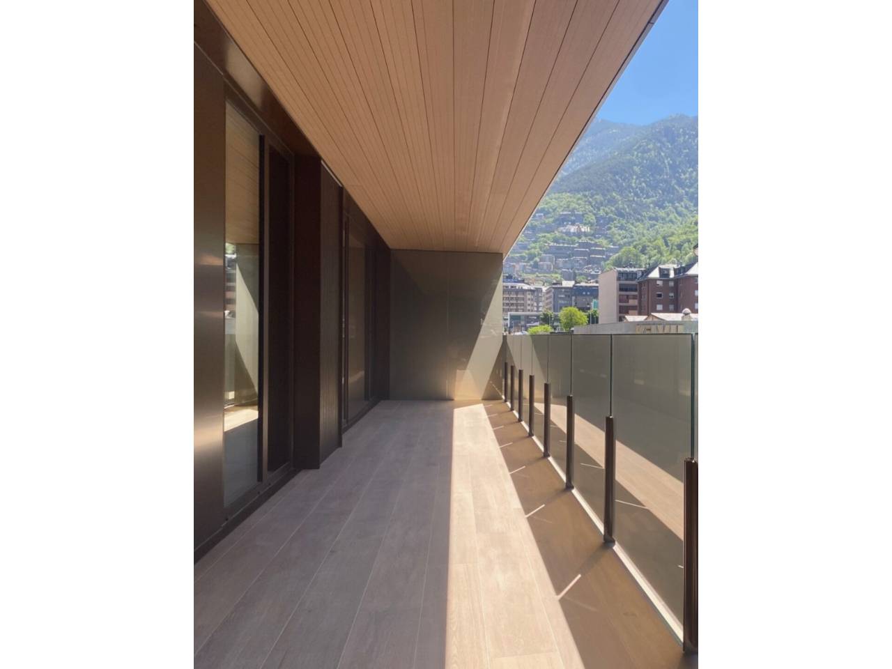 Pis de obra nova en lloguer al centre d'Escaldes