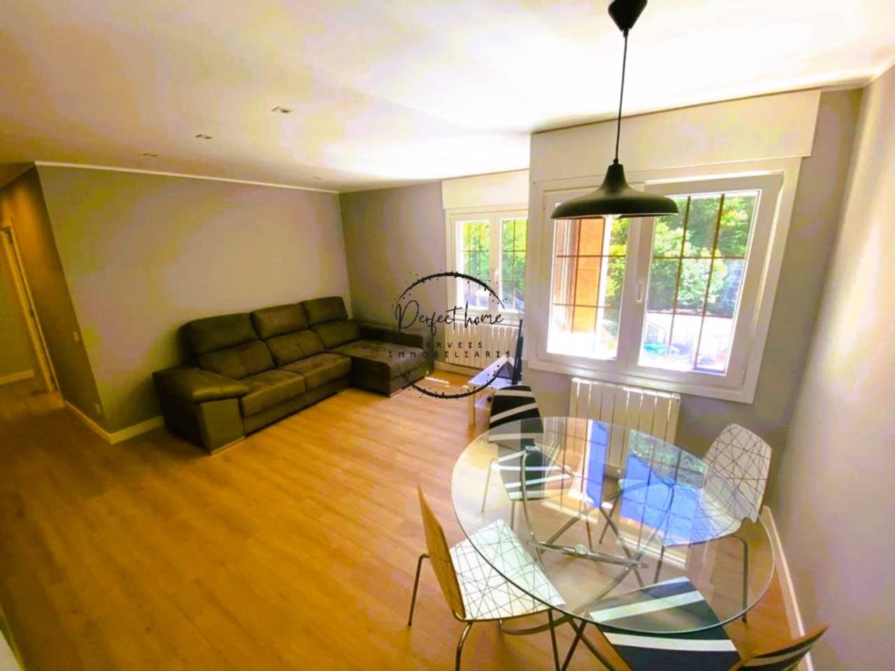 APARTAMENT EN VENDA A ENCAMP ( actualment llogat) 