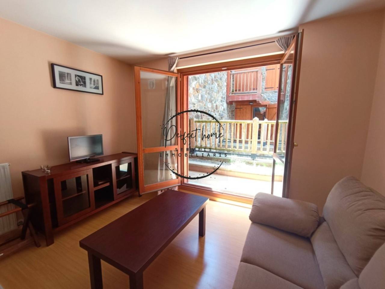 ACOGEDOR ESTUDIO EN VENTA A SOLDEU (CANILLO)