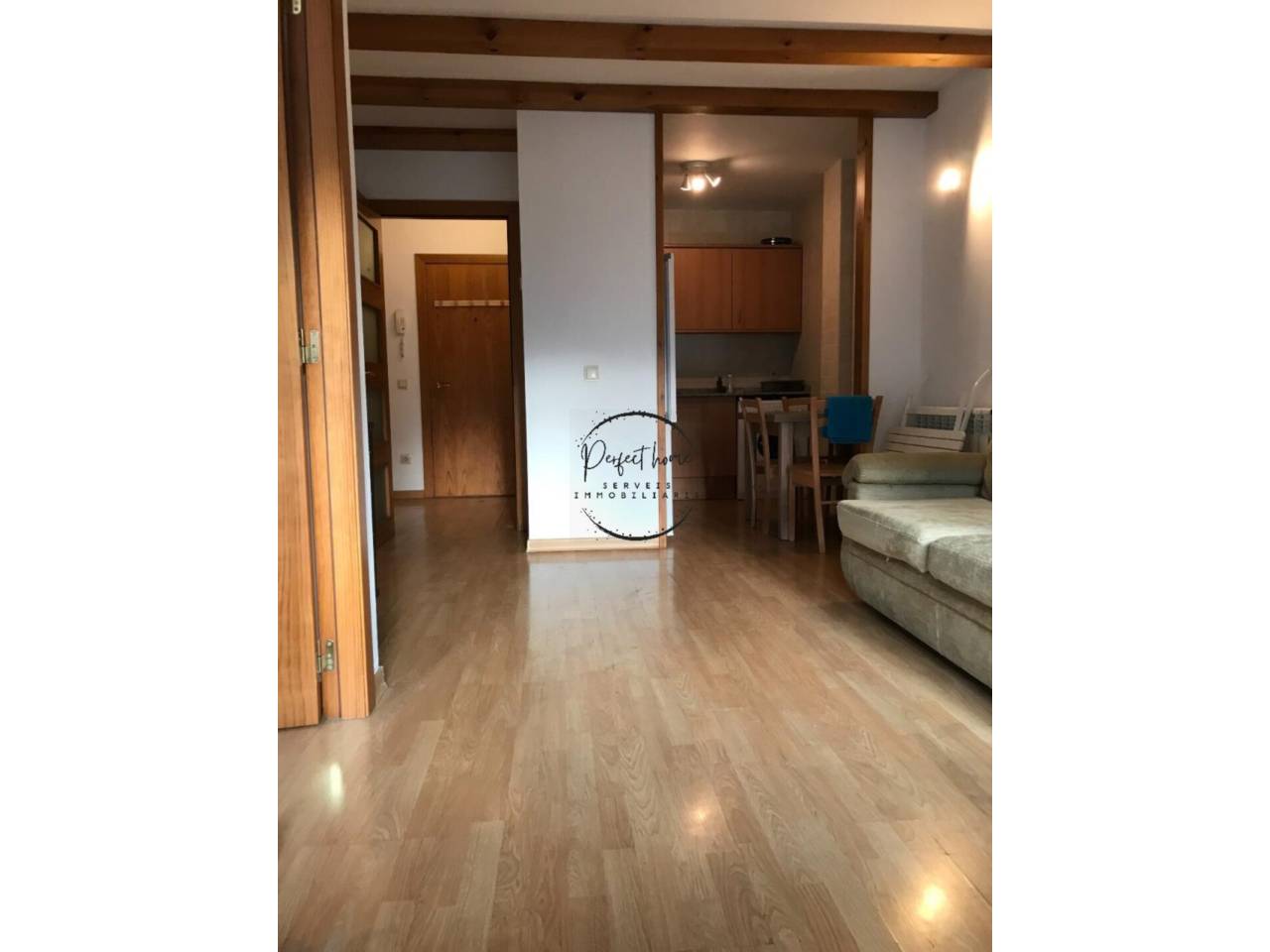 ACOGEDOR PISO DE ALQUILER EN EL TARTER (CANILLO)