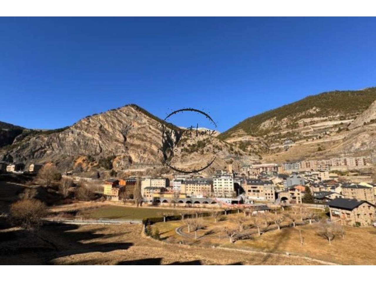 FABULOSO PISO EN VENTA EN CANILLO