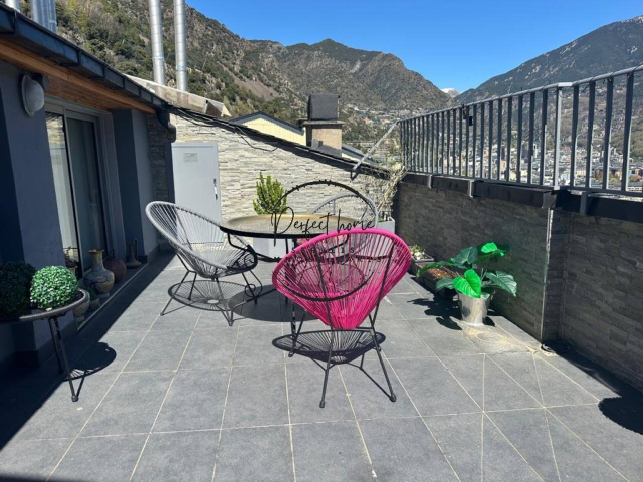 FANTÁSTICO ÁTICO EN VENTA EN ANDORRA LA VELLA