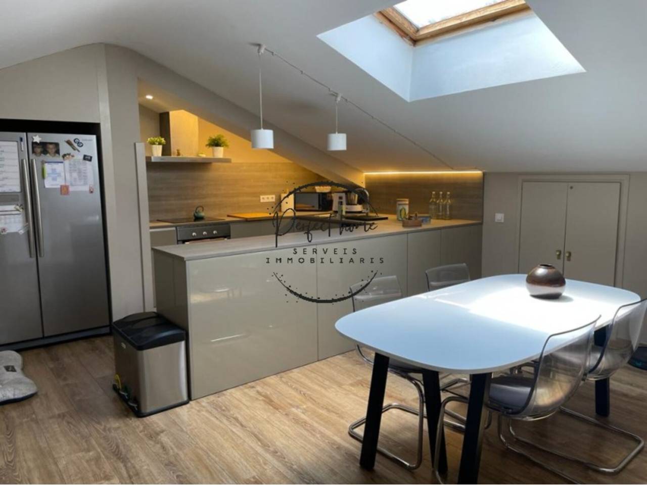 ENANTADOR ÁTICO DÚPLEX EN VENTA EN INCLES (CANILLO)