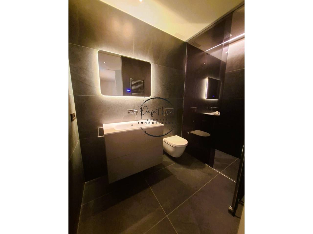 APARTAMENT DE NOVA CONSTRUCCIÓ EN VENDA AL CENTRE D'ANDORRA