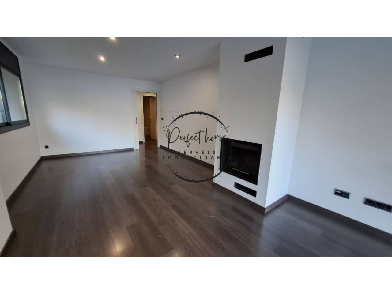 ESPECTACULAR PIS EN VENDA AMB JARDÍ A ORDINO