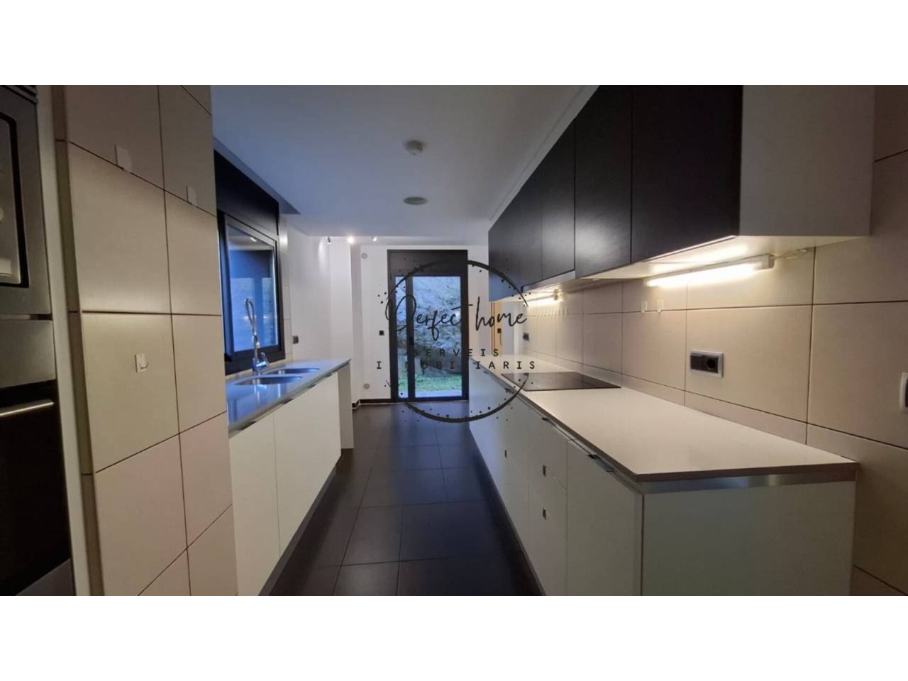 ESPECTACULAR PIS EN VENDA AMB JARDÍ A ORDINO