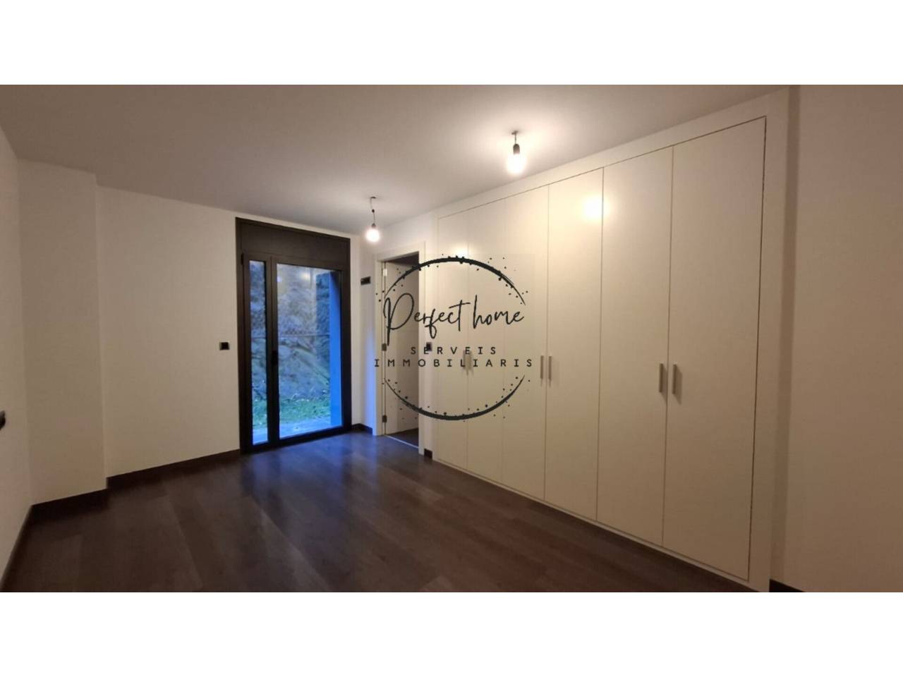 ESPECTACULAR PIS EN VENDA AMB JARDÍ A ORDINO