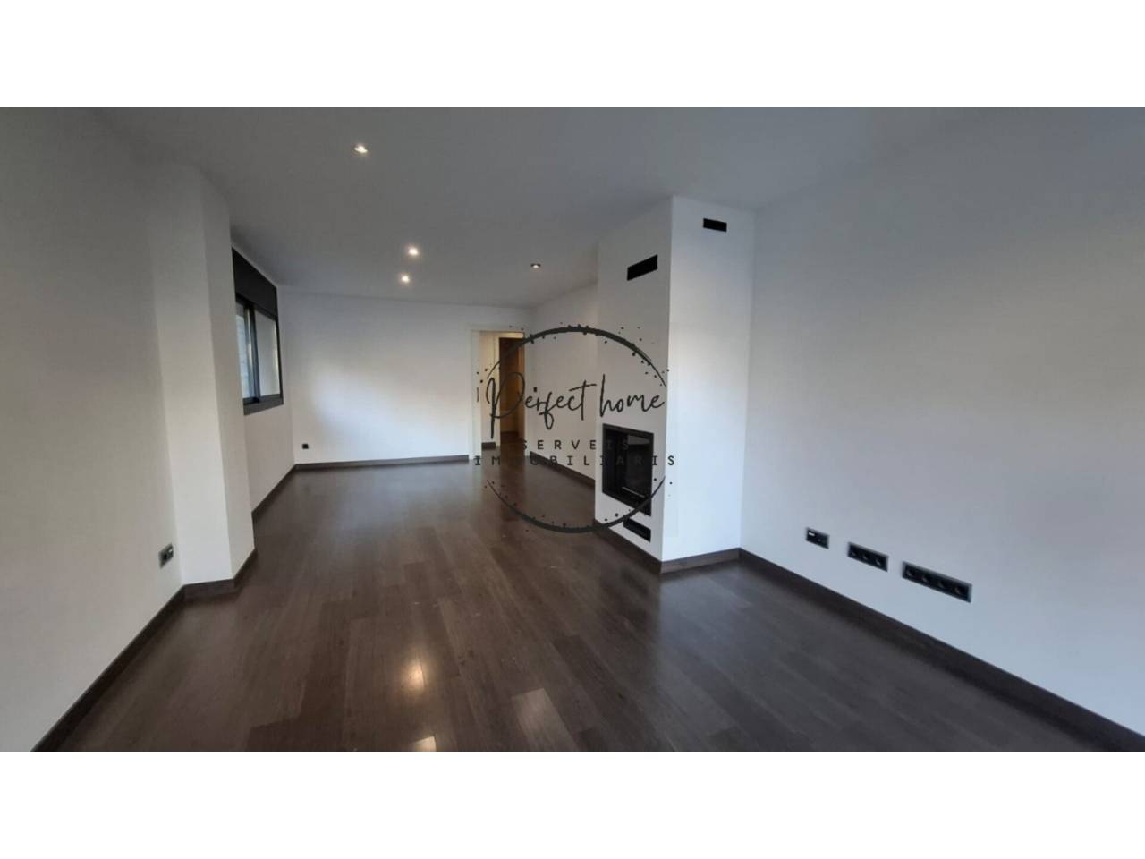 ESPECTACULAR PIS EN VENDA AMB JARDÍ A ORDINO