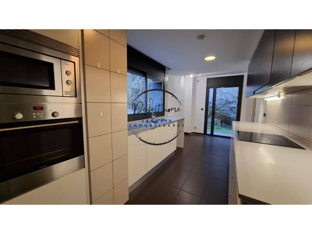 ESPECTACULAR PIS EN VENDA AMB JARDÍ A ORDINO