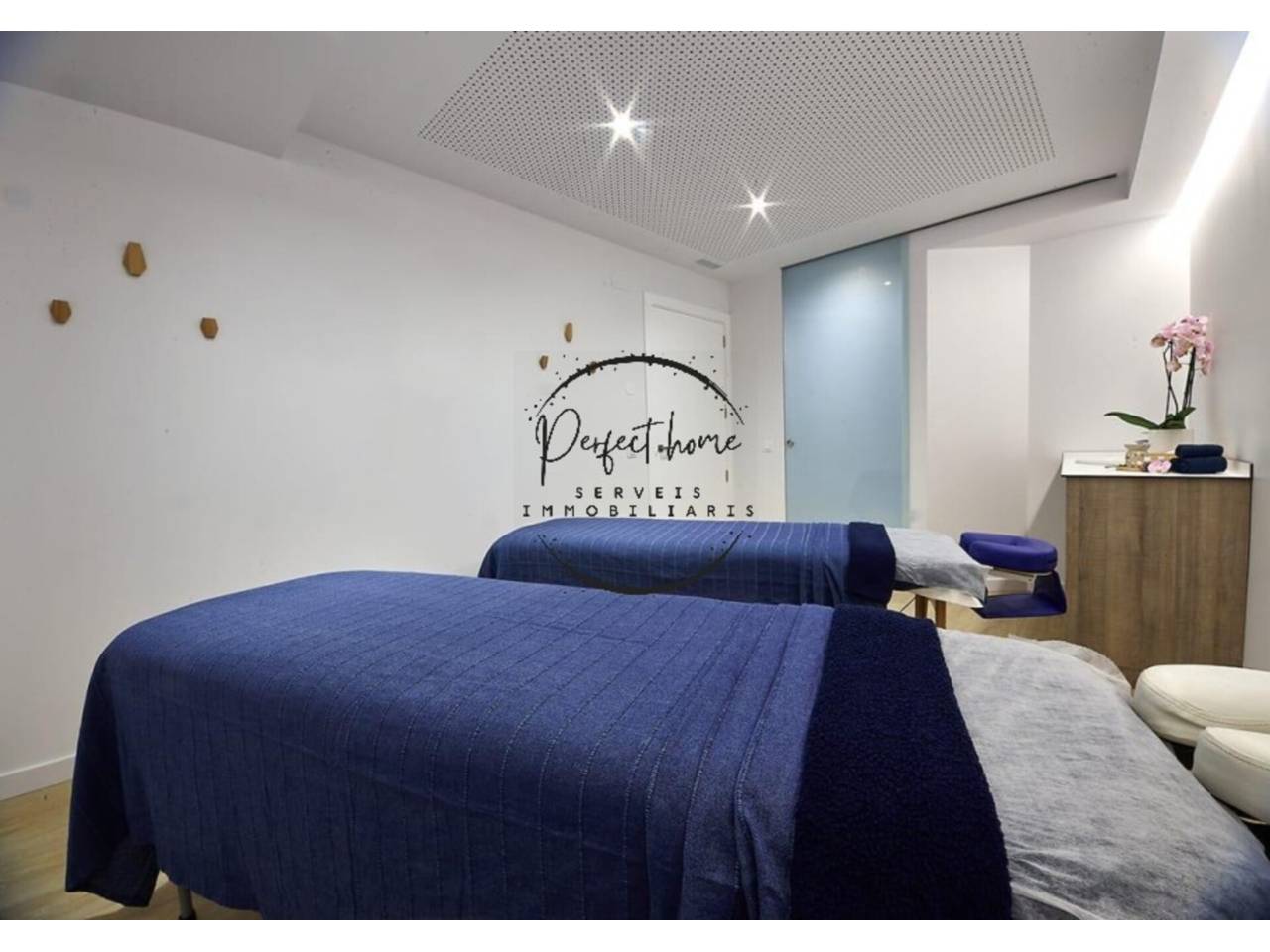 LOCAL COMERCIAL EN LLOGUER AL CENTRE DE LA MASSANA 