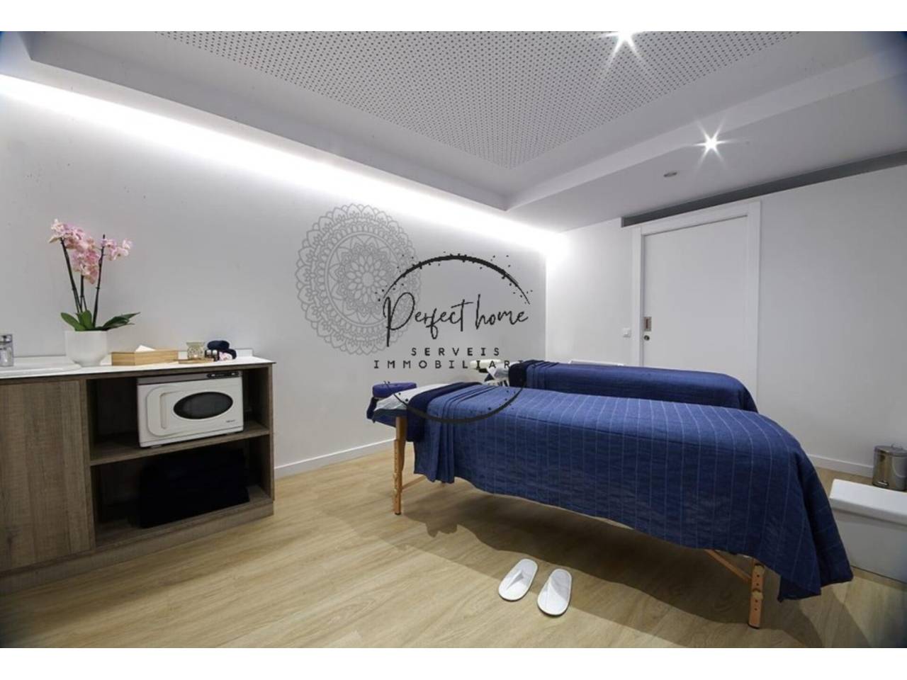 LOCAL COMERCIAL EN LLOGUER AL CENTRE DE LA MASSANA 