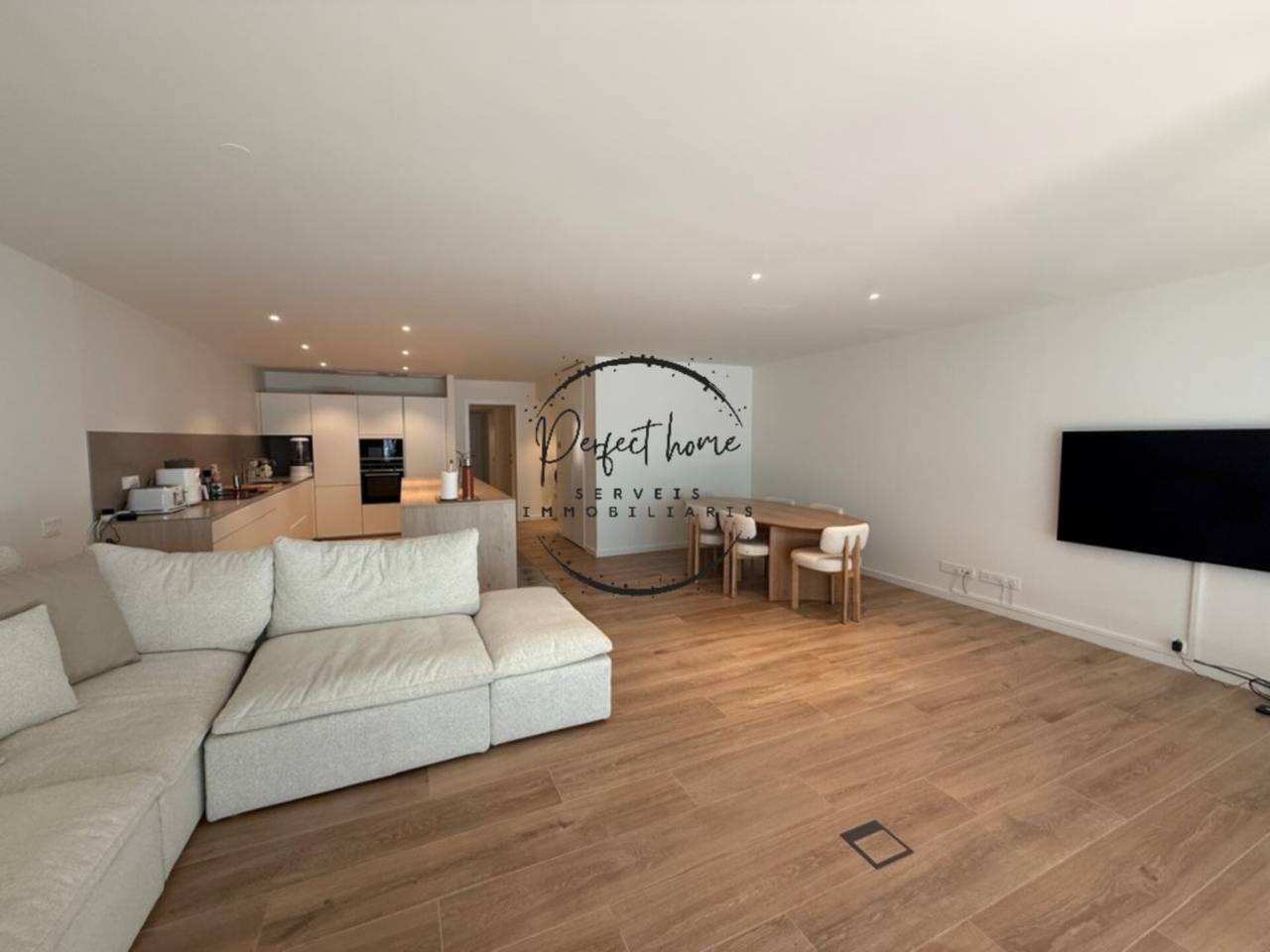 FANTÀSTIC PIS EN LLOGUER AL COR DE ESCALDES