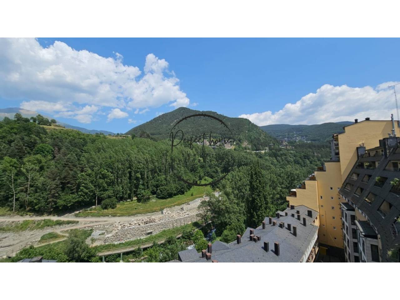 ÀTIC ENCANTADOR EN VENDA AL CENTRE DE LA MASSANA