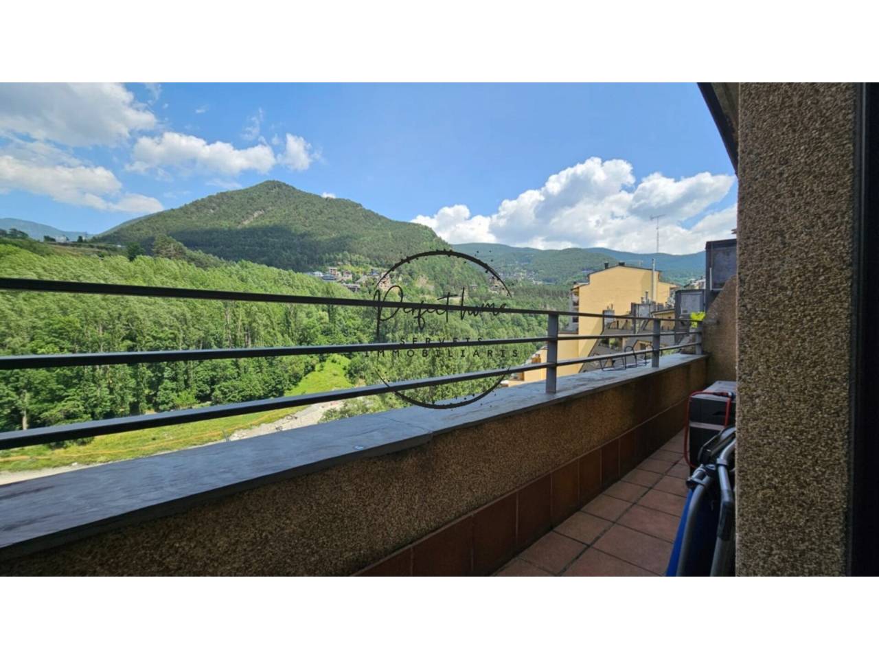 ÀTIC ENCANTADOR EN VENDA AL CENTRE DE LA MASSANA