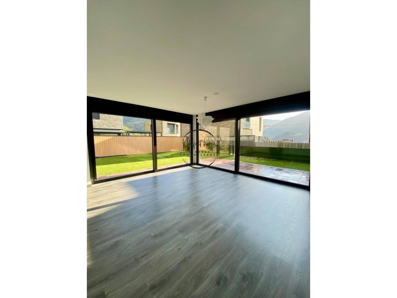 ESPECTACULAR DÚPLEX CON GRAN JARDÍN EN VENTA EN EL CORAZÓN DE ESCÀS, LA MASSANA