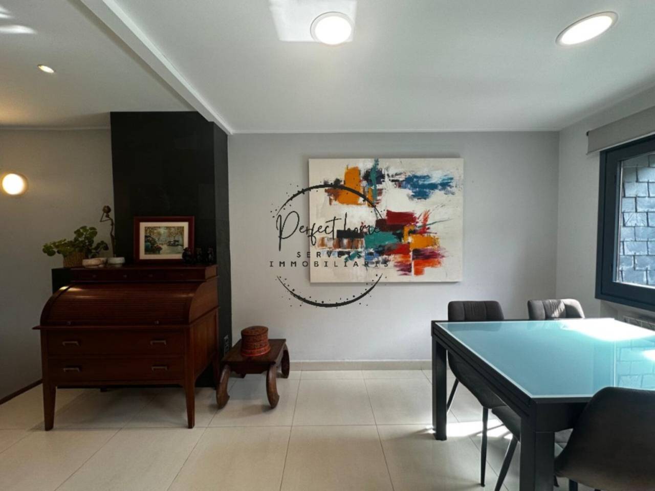 CASA ADOSADA EN VENTA EN LA MASSANA: TU REFUGIO DE ENSUEÑO