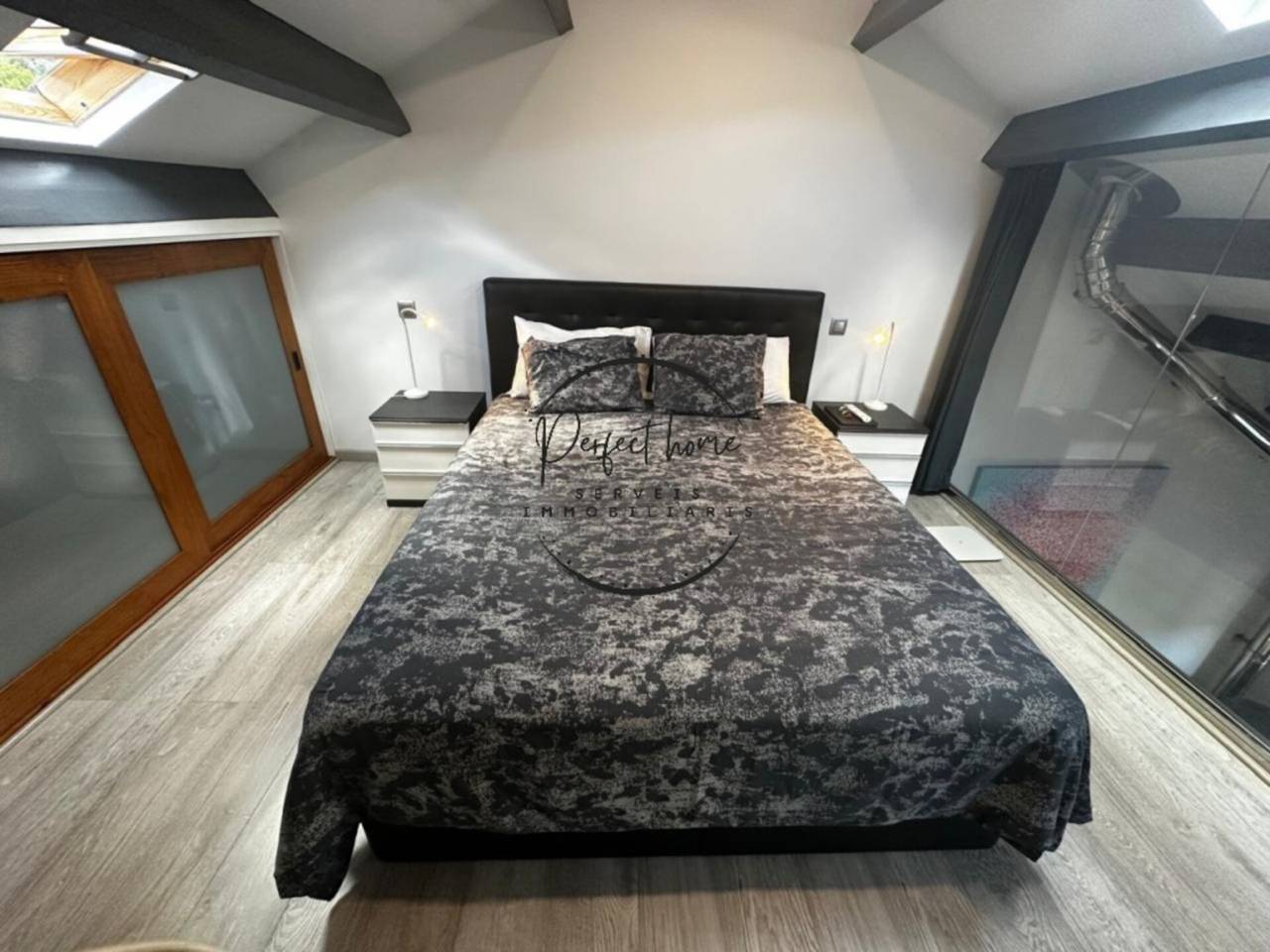 CASA ADOSADA EN VENTA EN LA MASSANA: TU REFUGIO DE ENSUEÑO