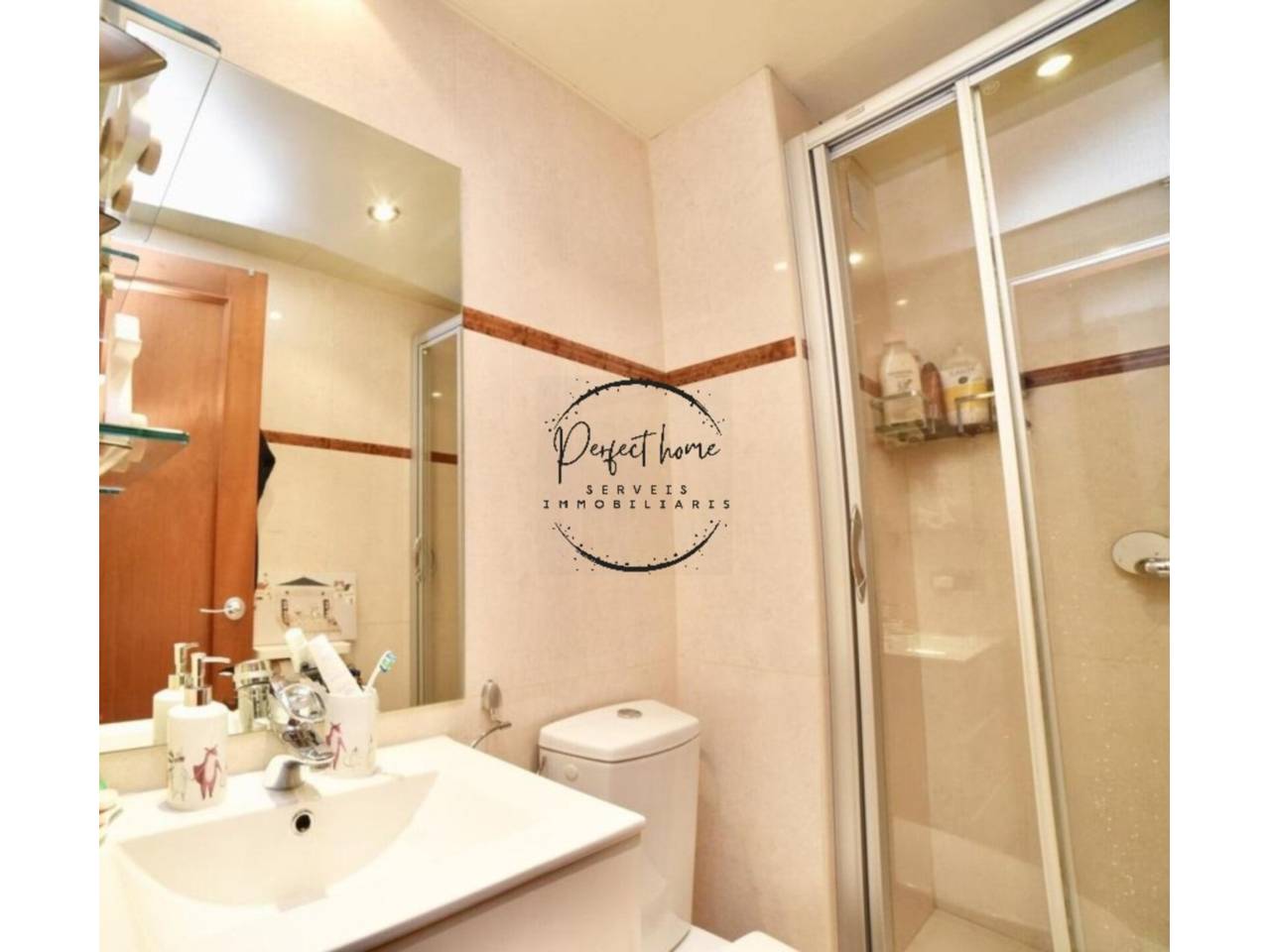 CASA ADOSADA ENCANTADORA EN VENDA A ESCALDES