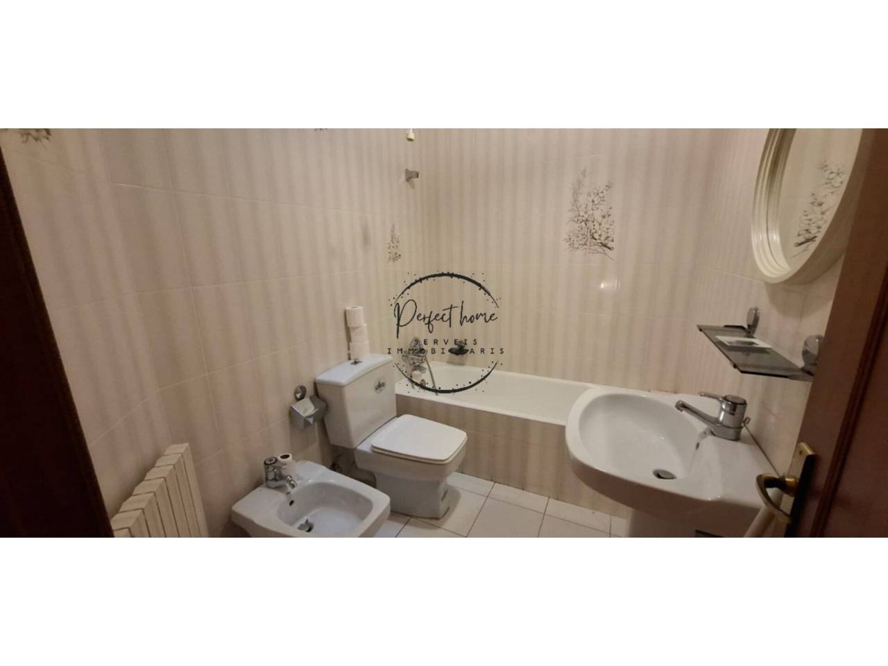 CASA ADOSADA EN VENDA A ESCALDES – ZONA RESIDENCIAL, A UN PAS DEL CENTRE