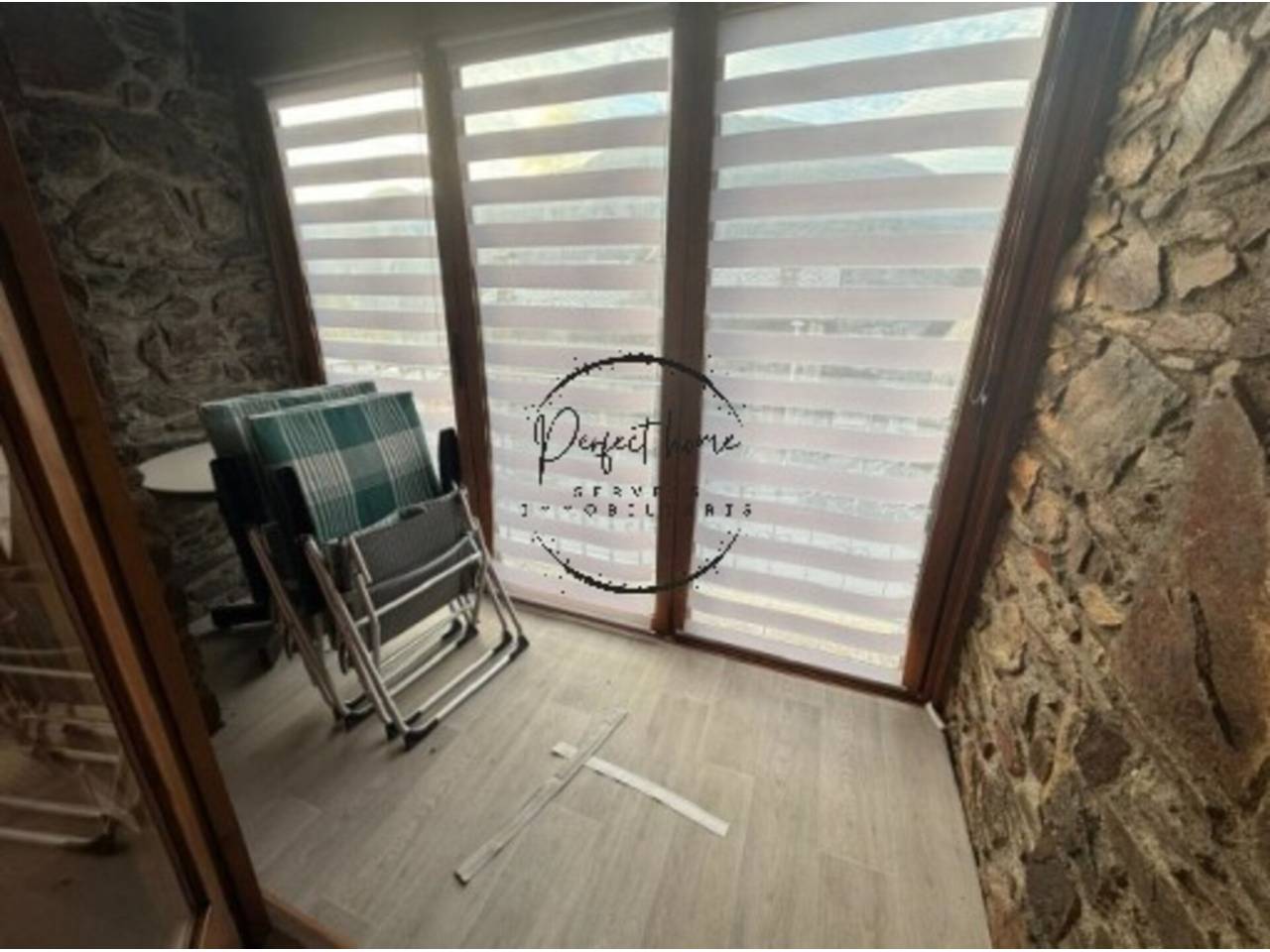 CASA ADOSADA EN VENTA EN ESCALDES – ZONA RESIDENCIAL, A UN PASO DEL CENTRO