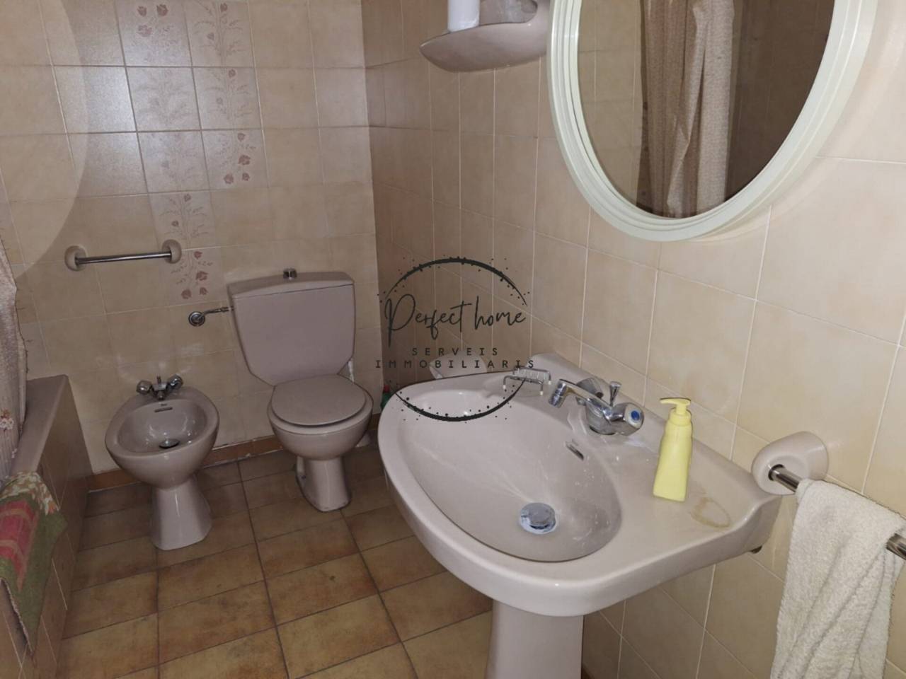 CÉNTRICO PISO EN VENTA EN ESCALDES