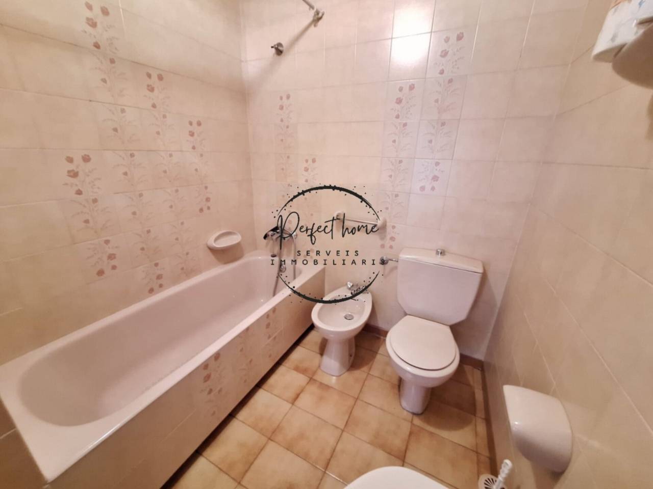 CÉNTRICO PISO EN VENTA EN ESCALDES