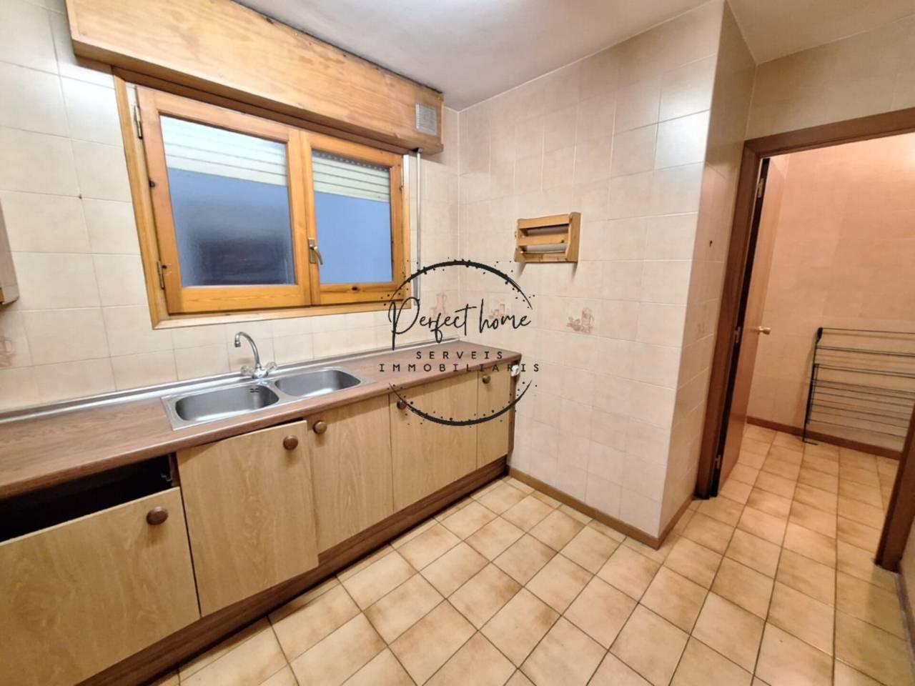 CÉNTRICO PISO EN VENTA EN ESCALDES