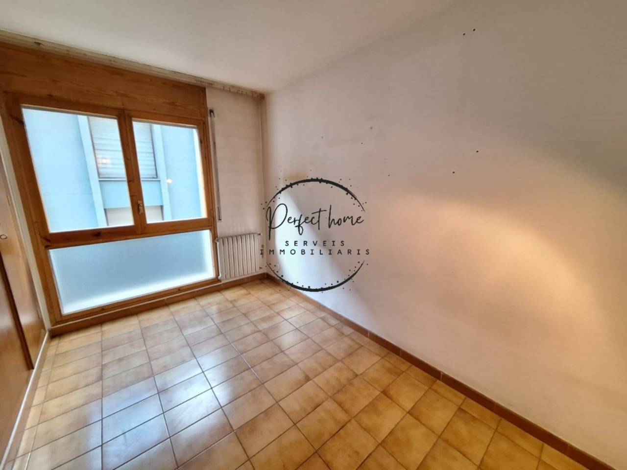 CÉNTRICO PISO EN VENTA EN ESCALDES