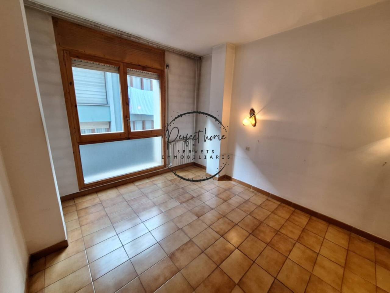 CÉNTRICO PISO EN VENTA EN ESCALDES