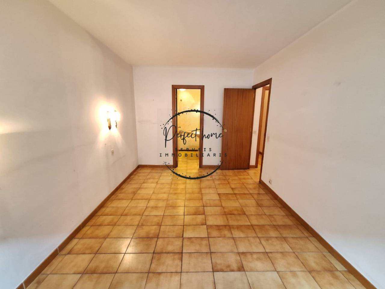 CÉNTRICO PISO EN VENTA EN ESCALDES