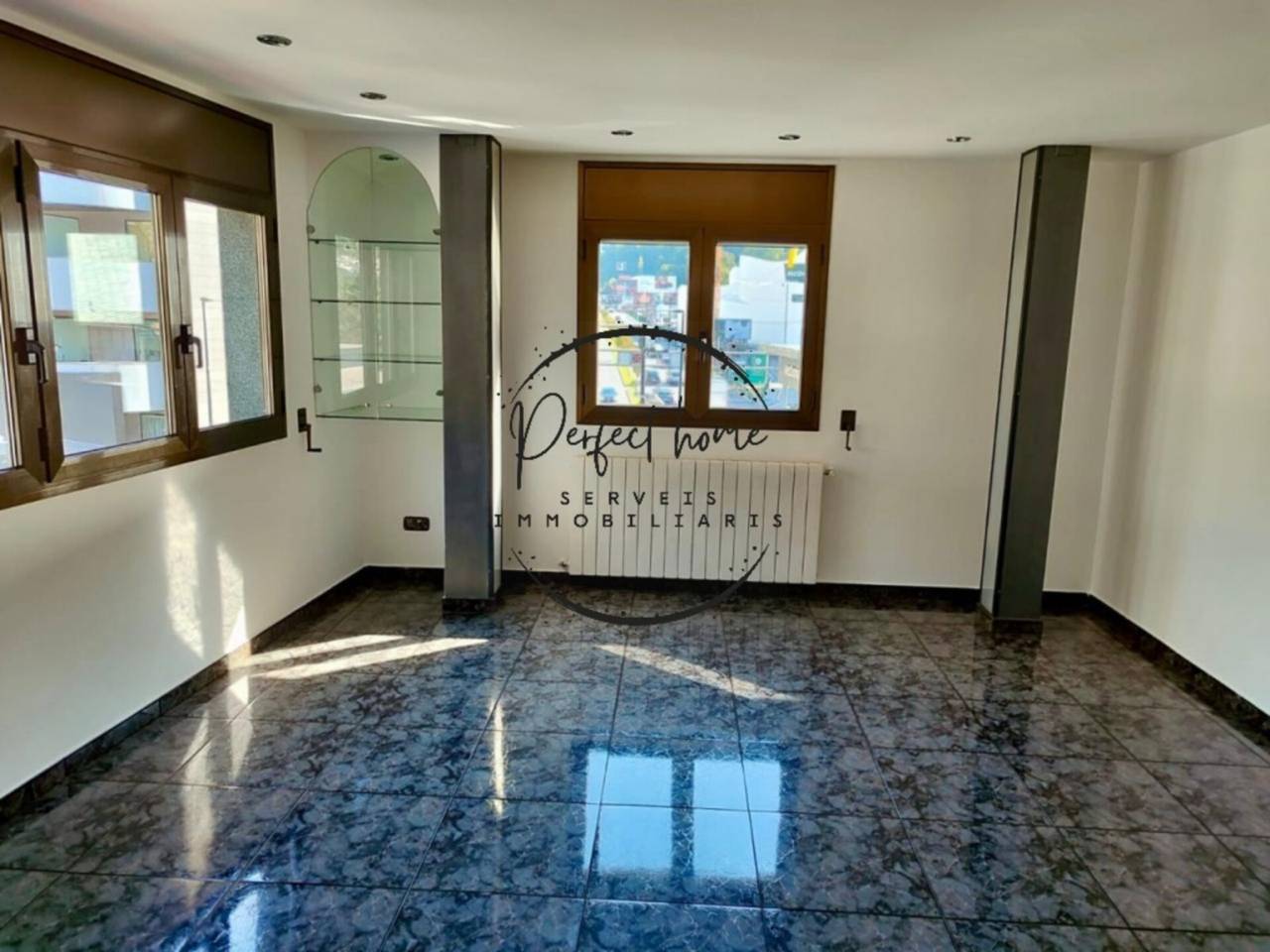 EN ALQUILER : PISO CÉNTRICO EN ANDORRA LA VELLA