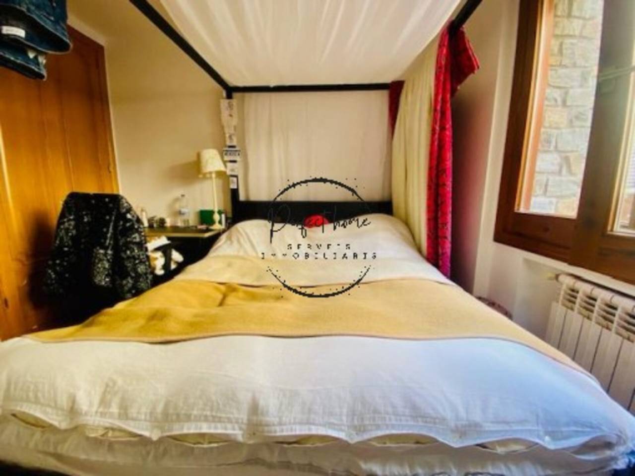 ENCANTADOR PIS EN VENDA A SISPONY ( LA MASSANA)