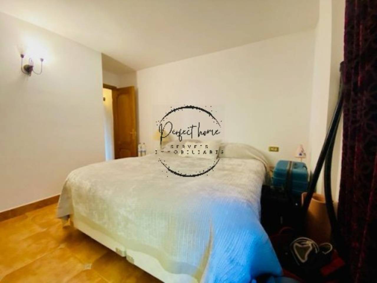 ENCANTADOR PIS EN VENDA A SISPONY ( LA MASSANA)