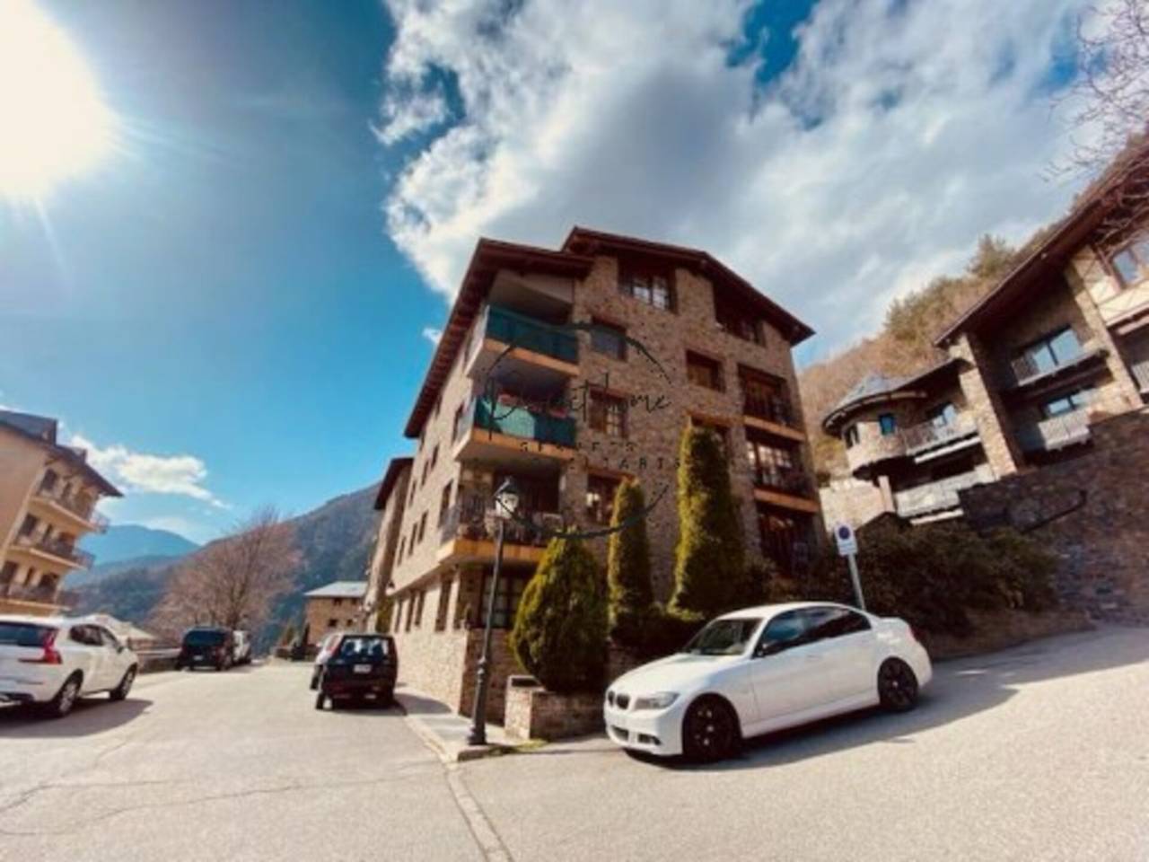 ENCANTADOR PIS EN VENDA A SISPONY ( LA MASSANA)