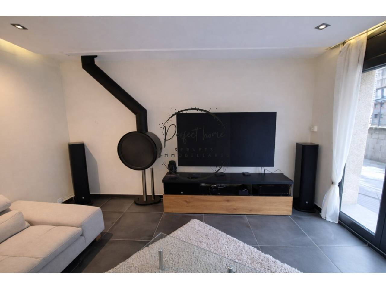 EXCLUSIU APARTAMENT AMB JARDÍ EN VENDA A LA CORTINADA-ORDINO