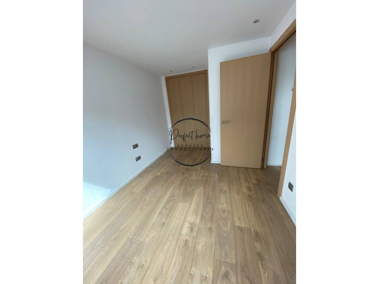 EN ALQUILER: EXCLUSIVO ÁTICO DÚPLEX EN PLENO CORAZÓN DE VIVAND (ESCALDES)