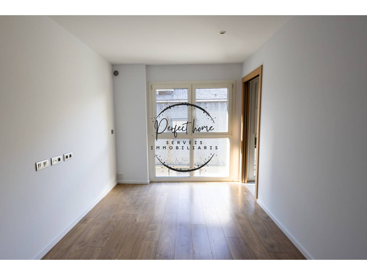 EN LLOGUER: EXCLUSIU ÀTIC DÚPLEX AL PLE COR DE VIVAND (ESCALDES)