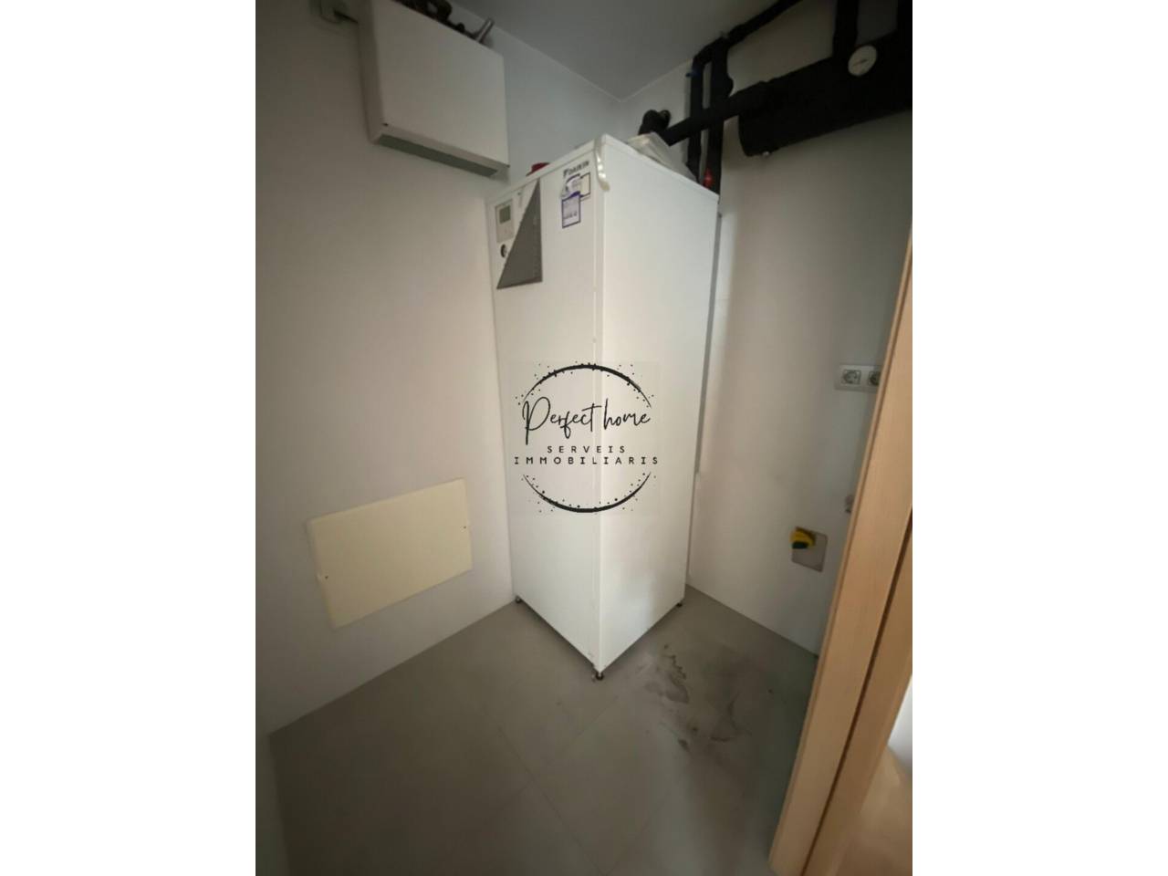 EN ALQUILER: EXCLUSIVO ÁTICO DÚPLEX EN PLENO CORAZÓN DE VIVAND (ESCALDES)