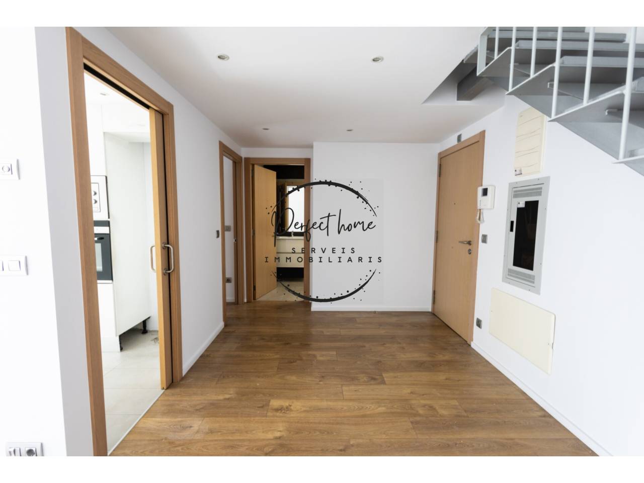 EN LLOGUER: EXCLUSIU ÀTIC DÚPLEX AL PLE COR DE VIVAND (ESCALDES)