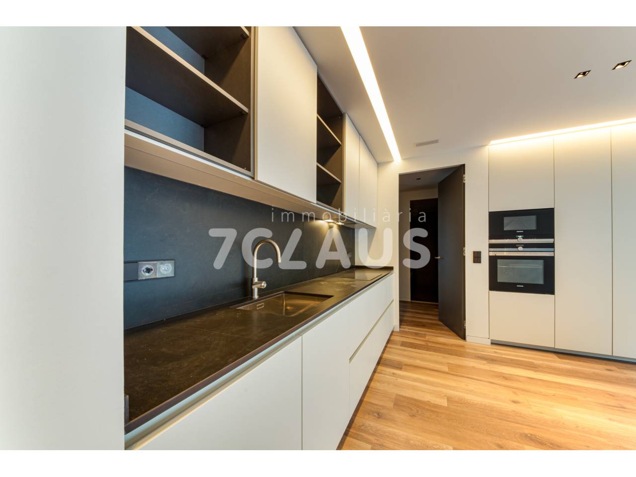 Piso en venta a estrenar, nueva construcción ubicada en pleno centro de Andorra la Vella 8