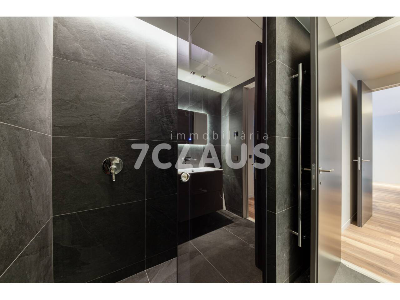 Piso en venta a estrenar, nueva construcción ubicada en pleno centro de Andorra la Vella 18