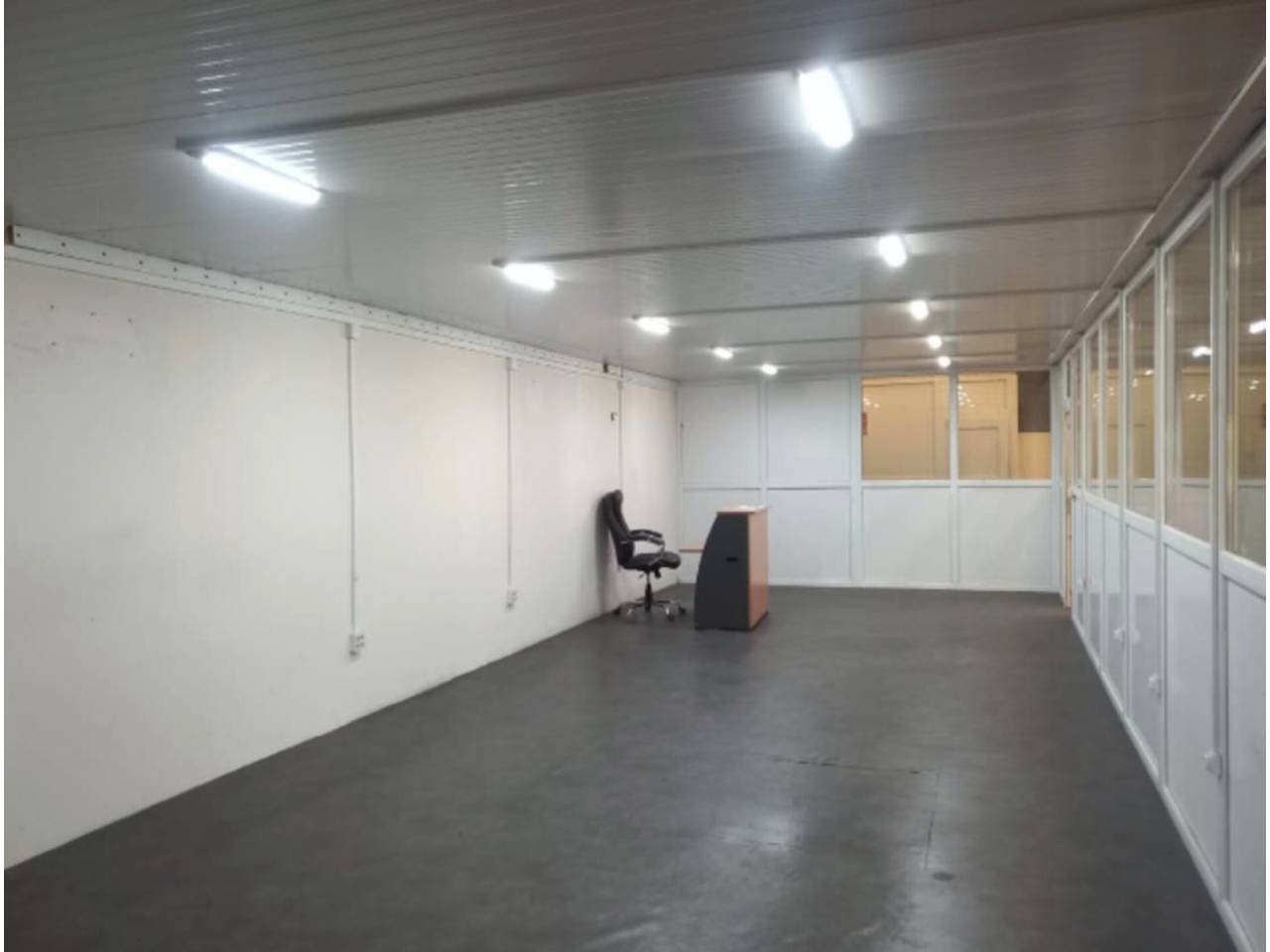 Nave industrial en alquiler en Aixovall