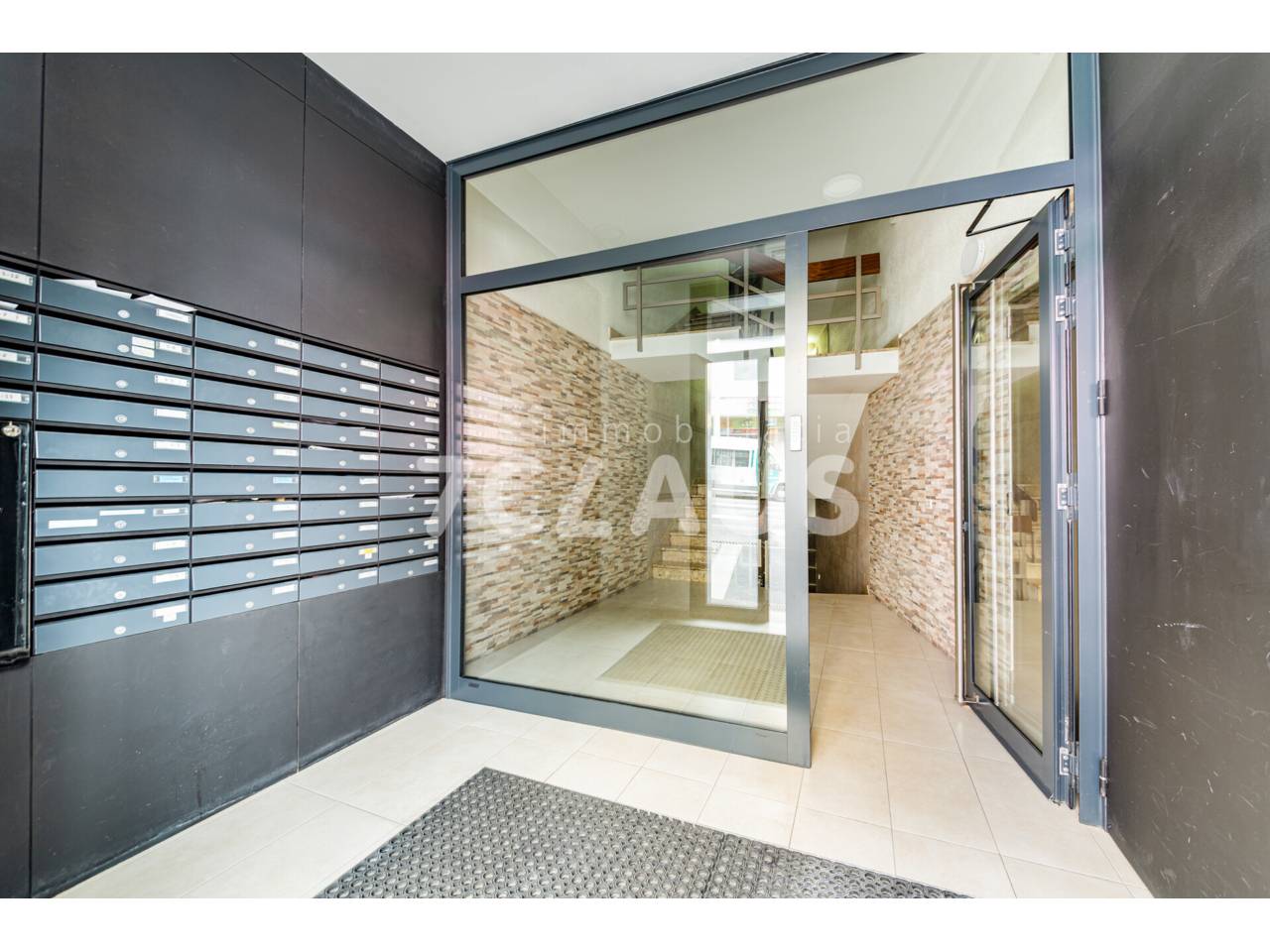 Apartament situal al centre del Pas de la Casa, a pocs metres de l'accés a pistes