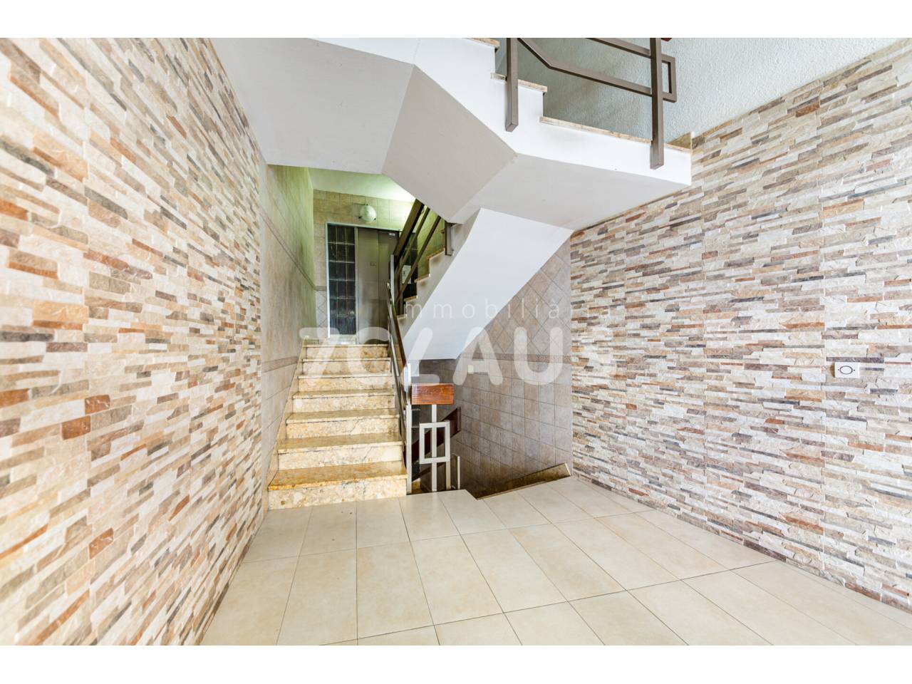 Apartament situal al centre del Pas de la Casa, a pocs metres de l'accés a pistes